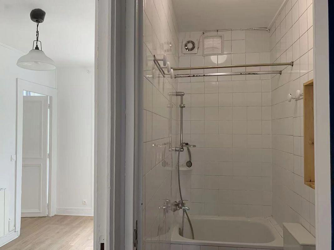 
                                                Location
                                                 [À LOUER] Appartement 23m2 non meublé - Paris 10e