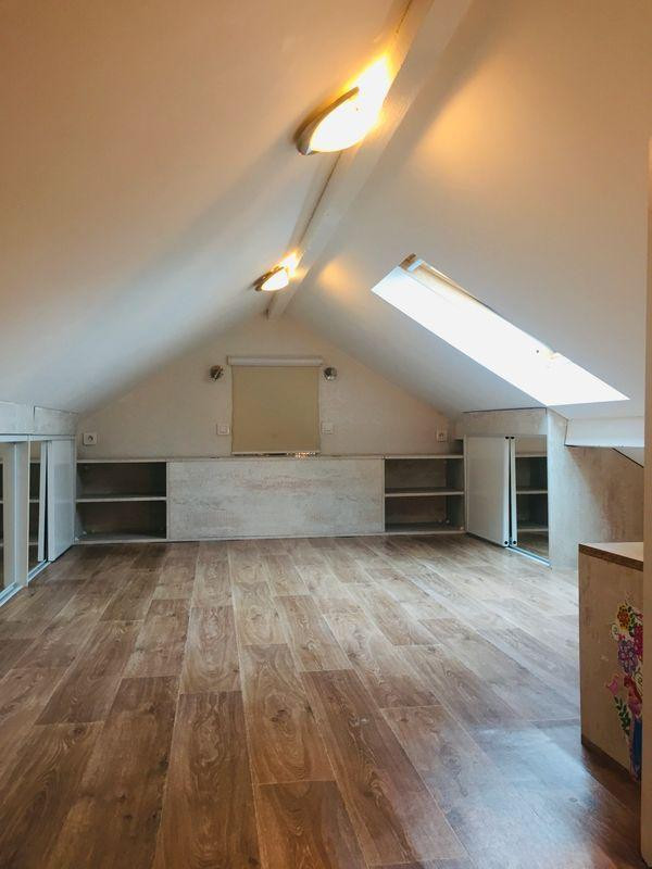 
                                                Location
                                                 A louer Appartement F2+ Comble aménagé