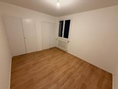 
                                                Location
                                                 A louer appartement refait à neuf