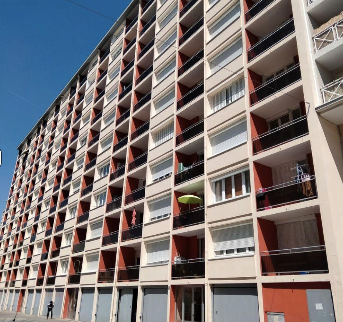 
                                                Location
                                                 A louer appartement T3 quartier, Bel Air