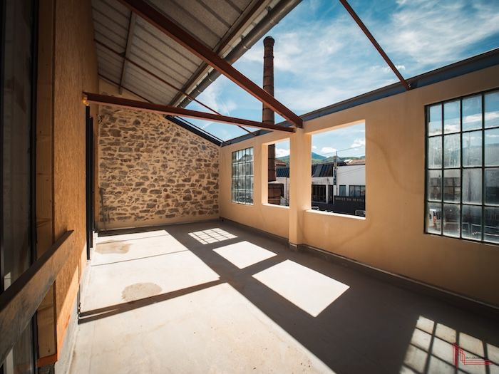 
                                                Location
                                                 À louer – Ateliers de 20 à 40 m² pour ébénistes et artisans du bois à Lavelanet – Ariège (09)