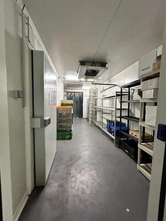 
                                                Location
                                                 À Louer – Bâtiment Agroalimentaire de 2 450 m² à L'Isle-sur-la-Sorgue –  Vaucluse (84)