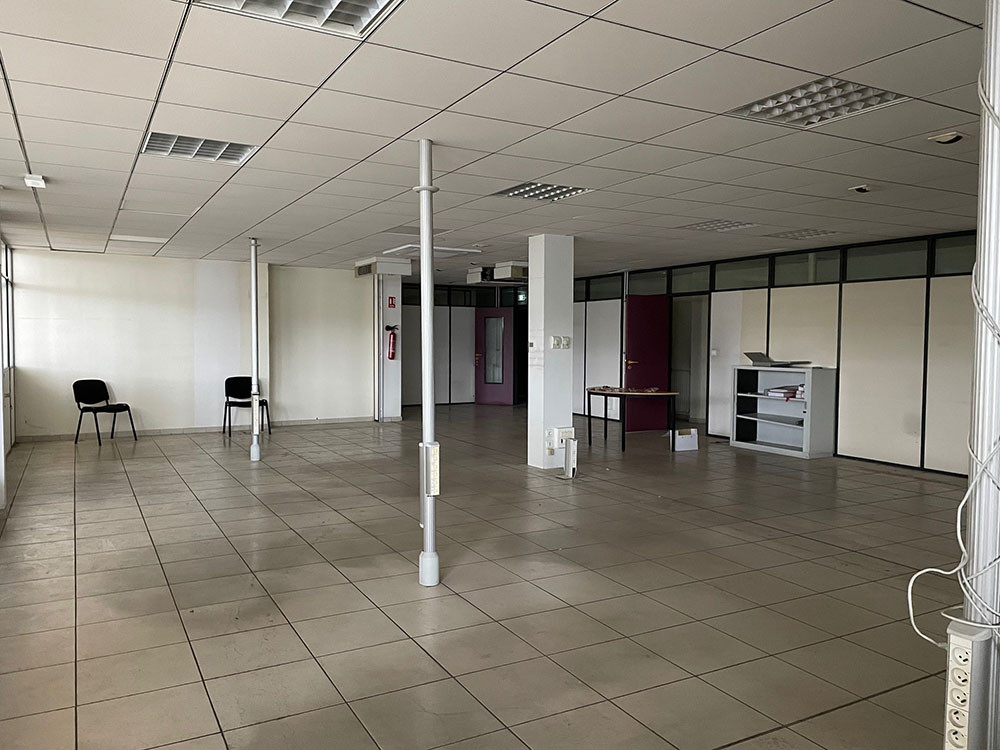 
                                                Location
                                                 À louer – Bâtiment Industriel de 5 000 m² – Zone Marcel Doret, Calais (62)
