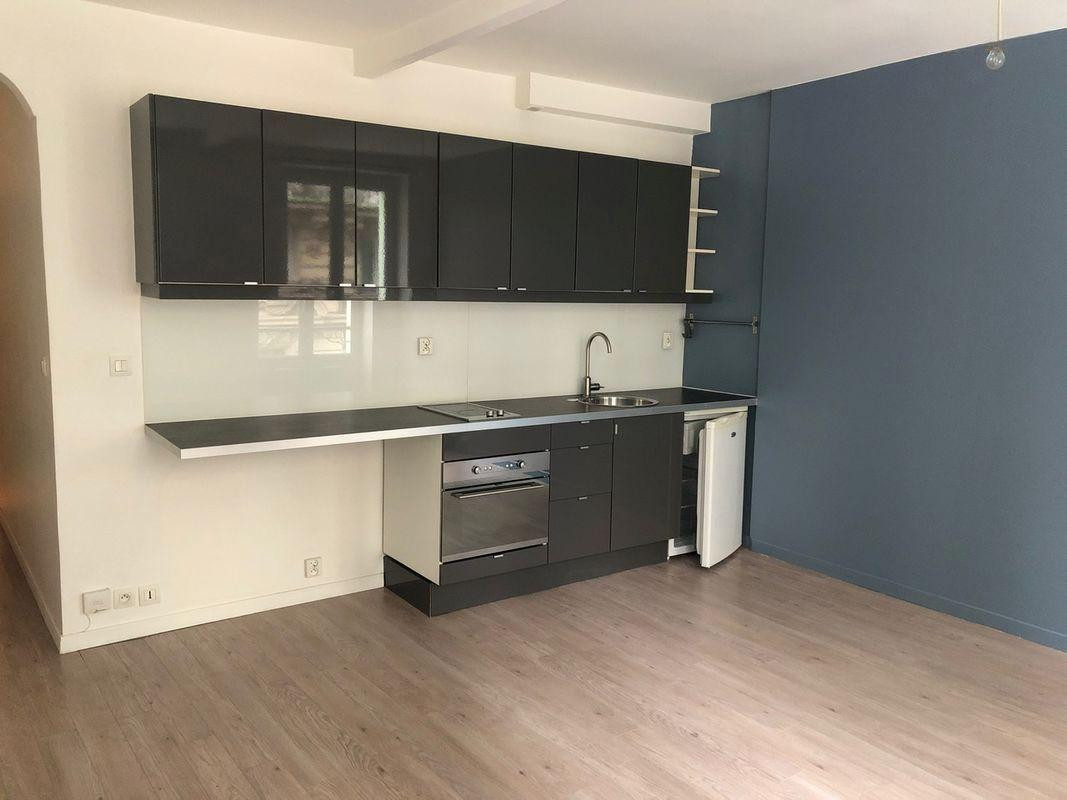 
                                                Location
                                                 A LOUER - BEAU 2 PIÈCES - 33 m2 - LEVALLOIS MAIRIE