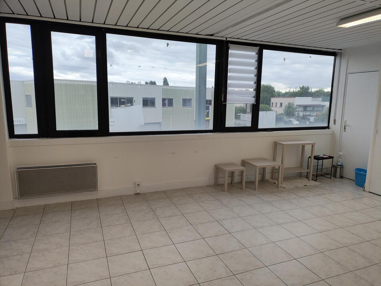 
                                                Location
                                                 A LOUER - Bureau 24M2