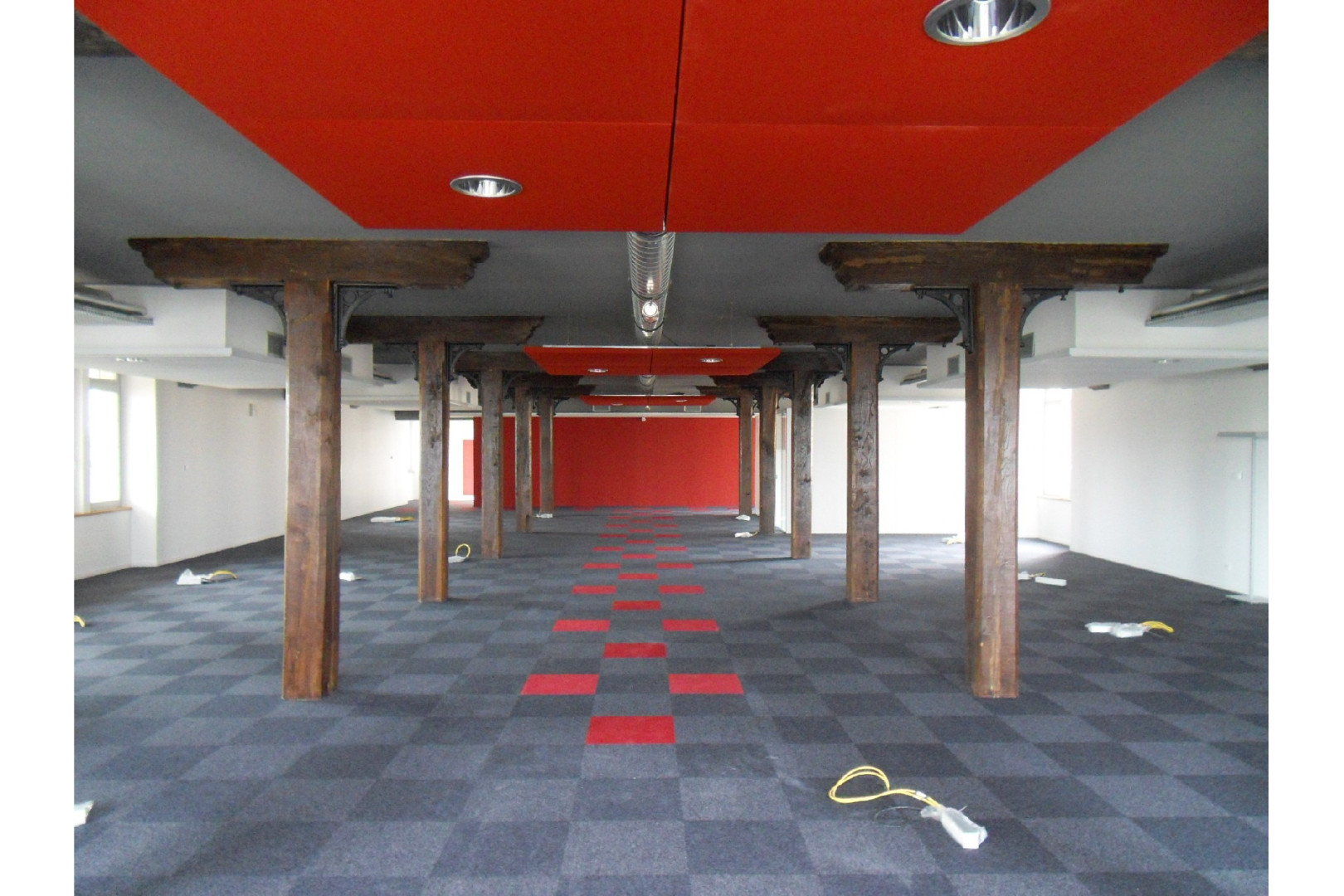 
                                                Location
                                                 À louer- Bureau de 6302 m² à Châteauroux- Indre (36)