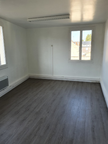 
                                                Location
                                                 À louer – bureaux à partir de 39 m² à Compiègne, proche de Beauvais (60)