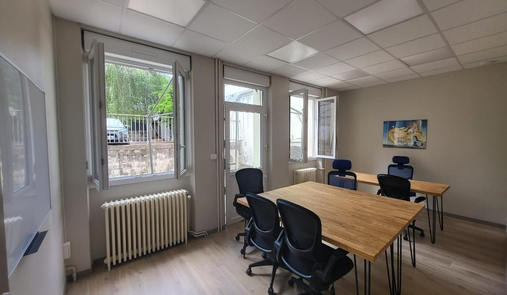 
                                                Location
                                                 À louer – Bureaux de 13 à 73 m² dans un espace de coworking au Creusot – Saône-et-Loire (71)