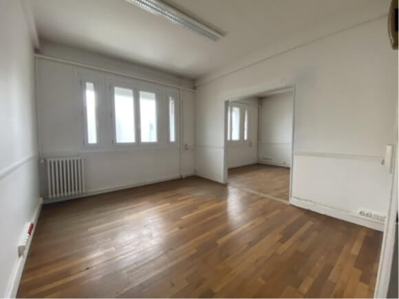 
                                                Location
                                                 À louer – Bureaux de 145 m² dans le quartier Graville au Havre – Seine-Maritime (76)