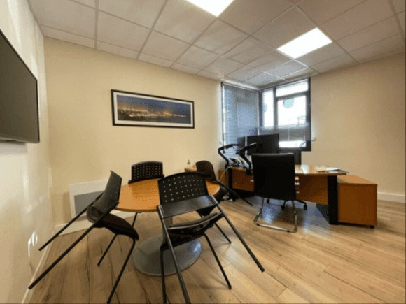 
                                                Location
                                                 À louer – Bureaux de 155 m² au Havre – Seine-Maritime (76)