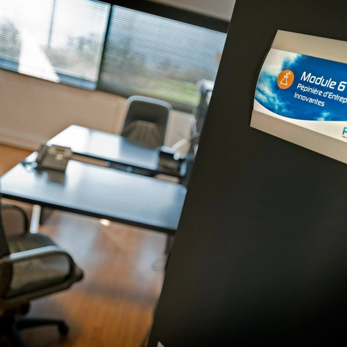 
                                                Location
                                                 À louer – Bureaux de 16 à 18 m² et Atelier de 50 m² en Hôtel d'Entreprises à Mende – Lozère (48)
