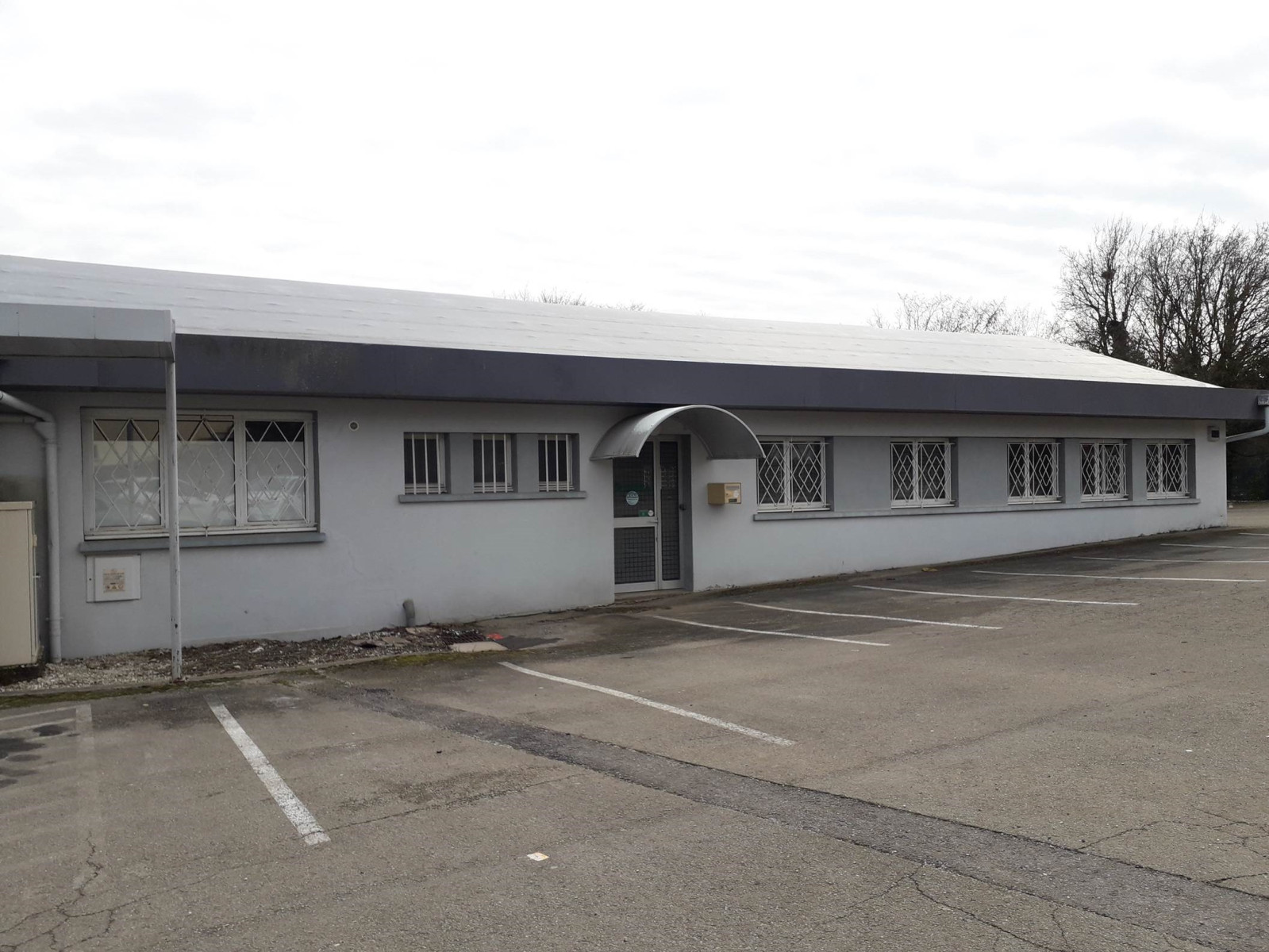 
                                                Location
                                                 À louer – Bureaux de 166 m² à École-Valentin proche de Besançon (25)