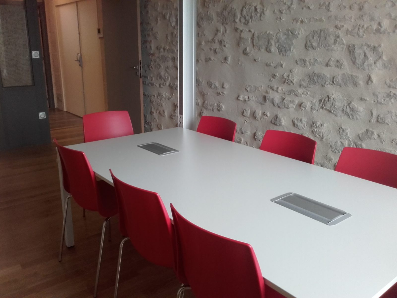 
                                                Location
                                                 À louer – bureaux de 200 m² à Nevers