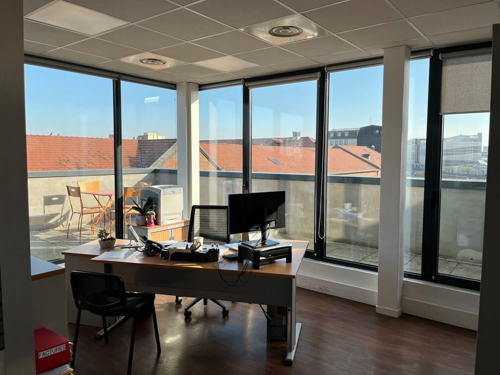 
                                                Location
                                                 À Louer – Bureaux de 234 m² quartier Clairmarais à Reims – Marne (51)