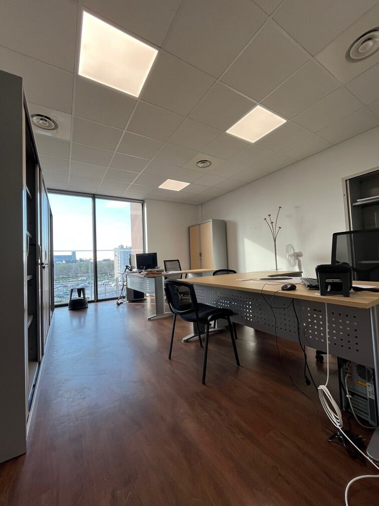 
                                                Location
                                                 À Louer – Bureaux de 234 m² quartier Clairmarais à Reims – Marne (51)