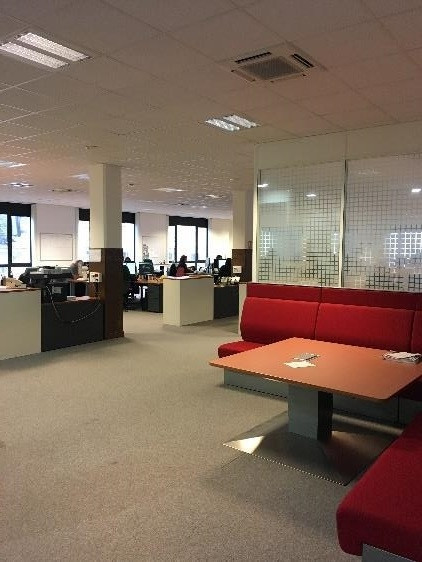 
                                                Location
                                                 À louer – Bureaux de 250 à 1 245 m² dans le centre-ville de Reims – Marne (51)