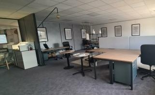 
                                                Location
                                                 À louer – Bureaux de 250 à 500 m² à L'Isle-sur-la-Sorgue – Vaucluse (84)