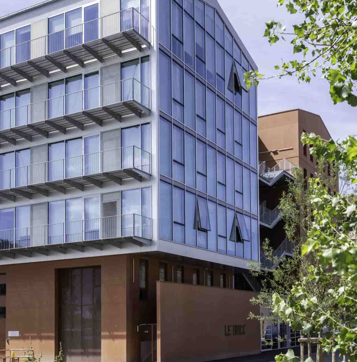 
                                                Location
                                                 À louer – Bureaux de 27 à 264 m² dédiés aux filières maritime et nautique, et au manufacturing à Nan