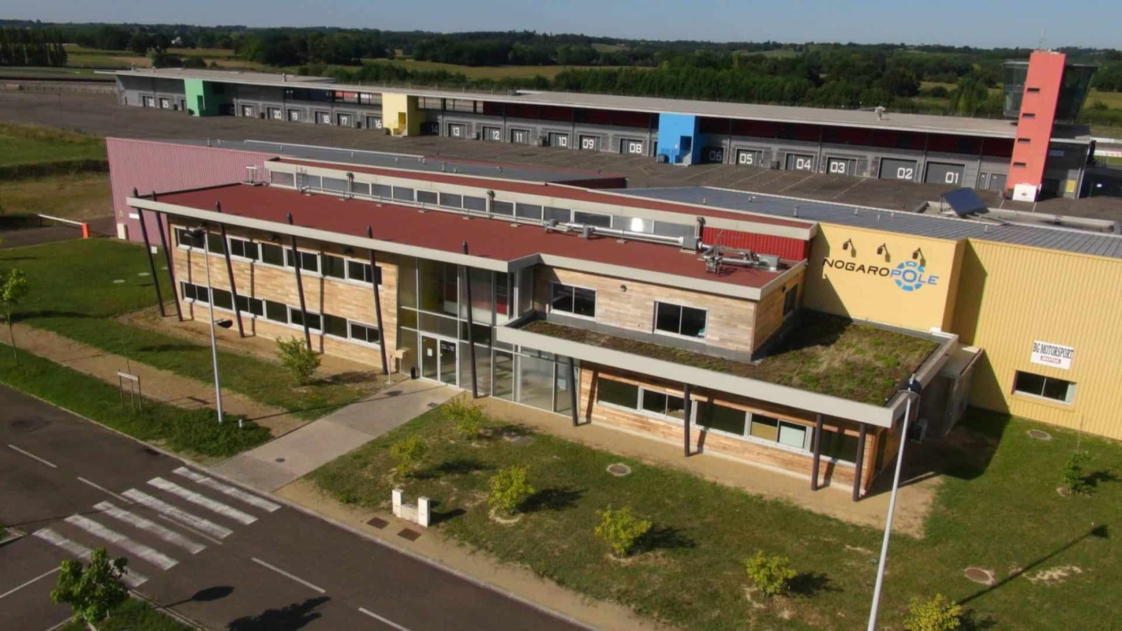 
                                                Location
                                                 À louer – Bureaux de 30 m² dans le Parc d'Activités Nogaropôle – Gers (32)