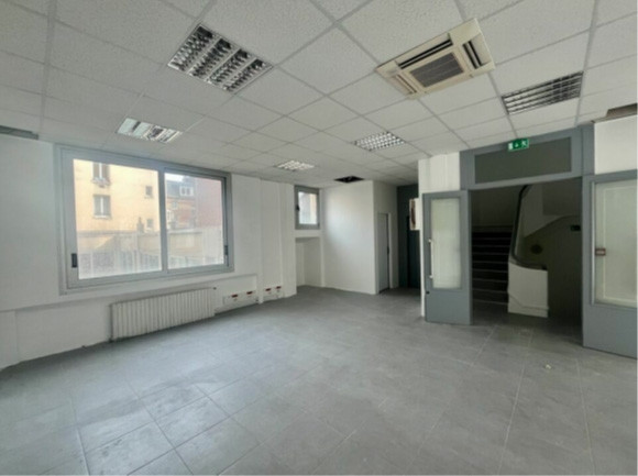 
                                                Location
                                                 À louer – Bureaux de 330 m² divisibles à partir de 110 m² dans le centre-ville du Havre – Seine-Mari