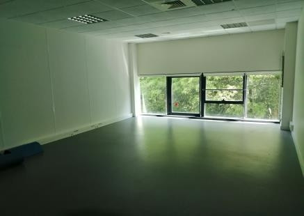 
                                                Location
                                                 À louer – Bureaux de 35, 42 et 73 m² dédiés aux entreprises du secteur des composites au Technocampu