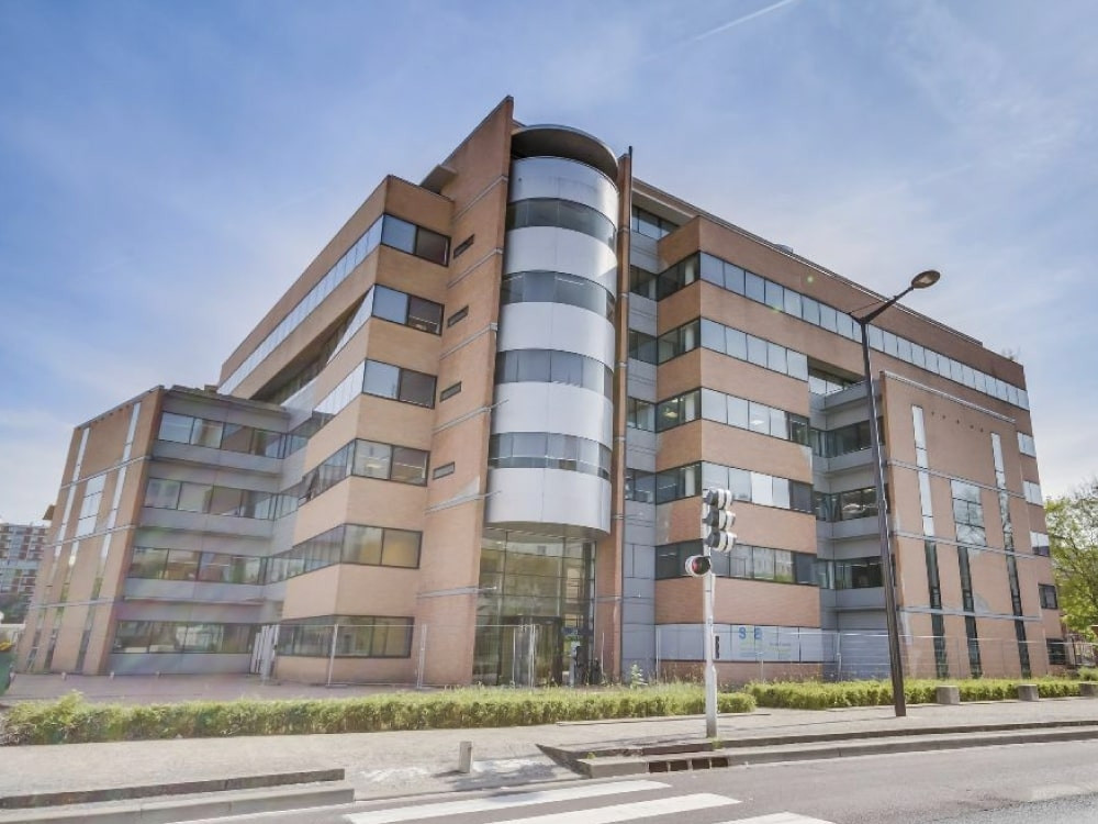 
                                                Location
                                                 À louer – Bureaux de 378 à 885 m² à Ivry-sur-Seine – Val-de-Marne (94)