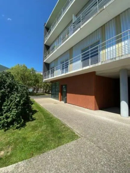 
                                                Location
                                                 À louer – Bureaux de 394 m² divisibles dans le Quartier des Docks du Havre – Seine-Maritime (76)