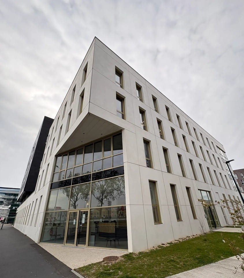 
                                                Location
                                                 À louer – Bureaux de 473 m² au Havre – Seine-Maritime (76)