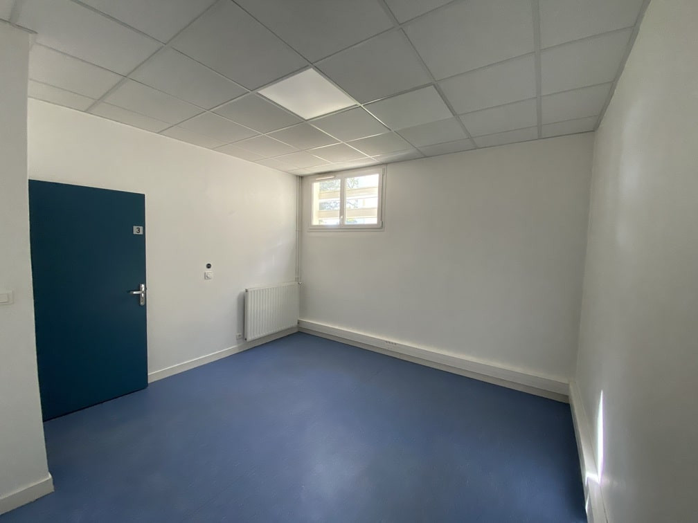 
                                                Location
                                                 À louer – Bureaux de 49 à 125 m² en hôtel d'entreprises à Nantes – Pays de la Loire (44)