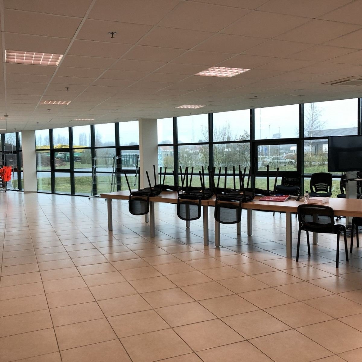 
                                                Location
                                                 À louer - bureaux de 500 m² à Arques