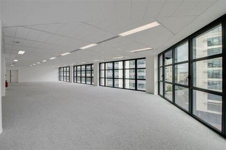 
                                                Location
                                                 À louer – Bureaux de 638 à 1 055 m² à Clichy – Hauts-de-Seine (92)