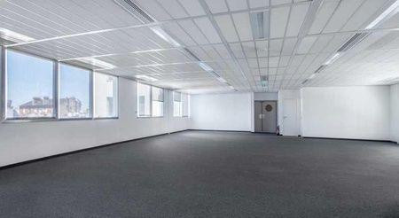 
                                                Location
                                                 À louer – Bureaux de 700 m² à Clichy – Hauts-de-Seine (92)