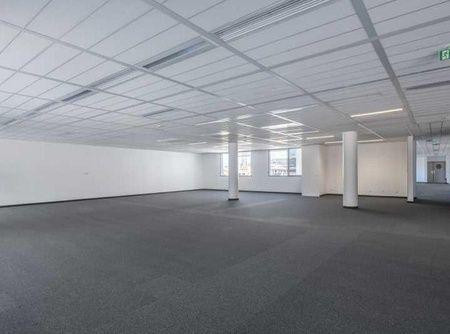 
                                                Location
                                                 À louer – Bureaux de 700 m² à Clichy – Hauts-de-Seine (92)