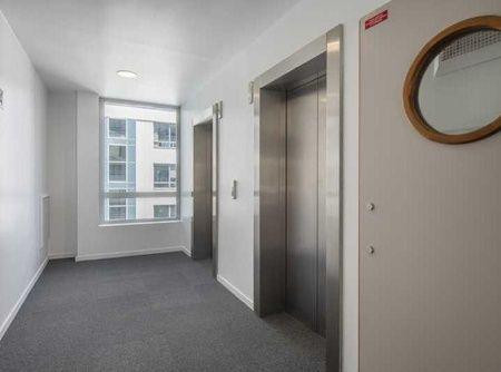 
                                                Location
                                                 À louer – Bureaux de 700 m² à Clichy – Hauts-de-Seine (92)
