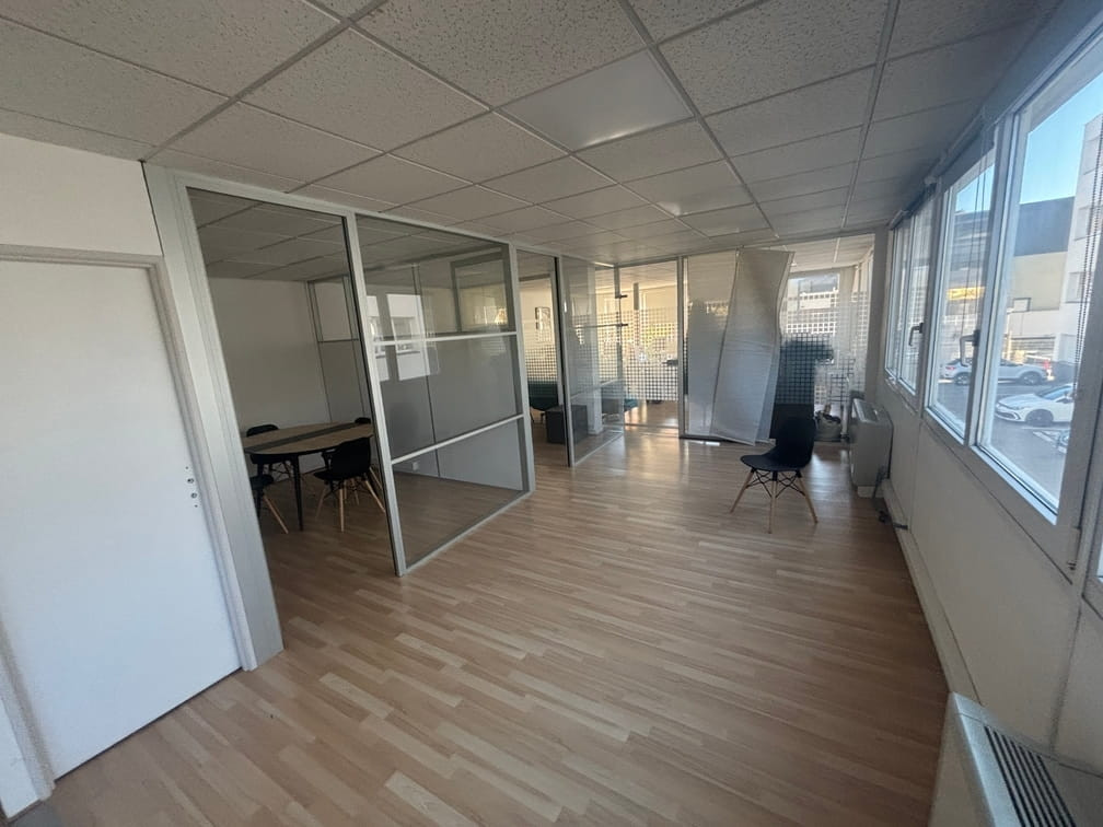 
                                                Location
                                                 À louer – Bureaux de 80 m² à Lattes – Hérault (34)