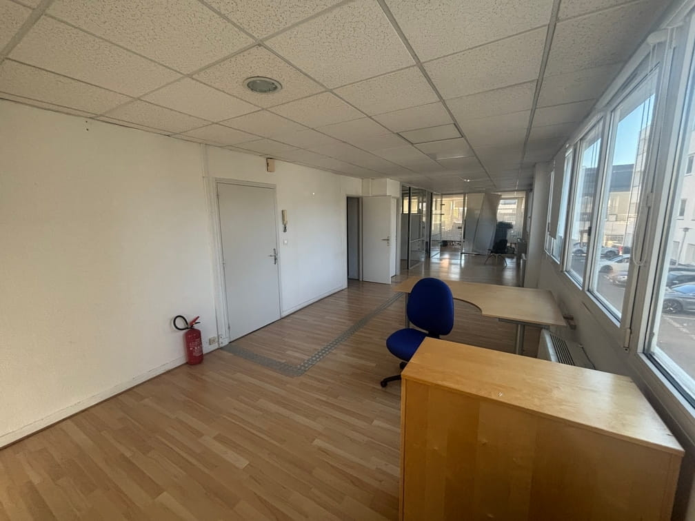 
                                                Location
                                                 À louer – Bureaux de 80 m² à Lattes – Hérault (34)