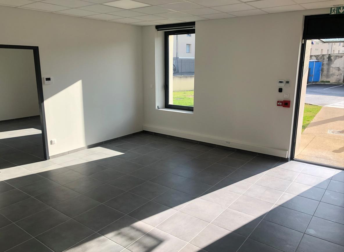 
                                                Location
                                                 À louer – Bureaux de 95 m² dans le quartiers les Sources à Avignon – Vaucluse (84)