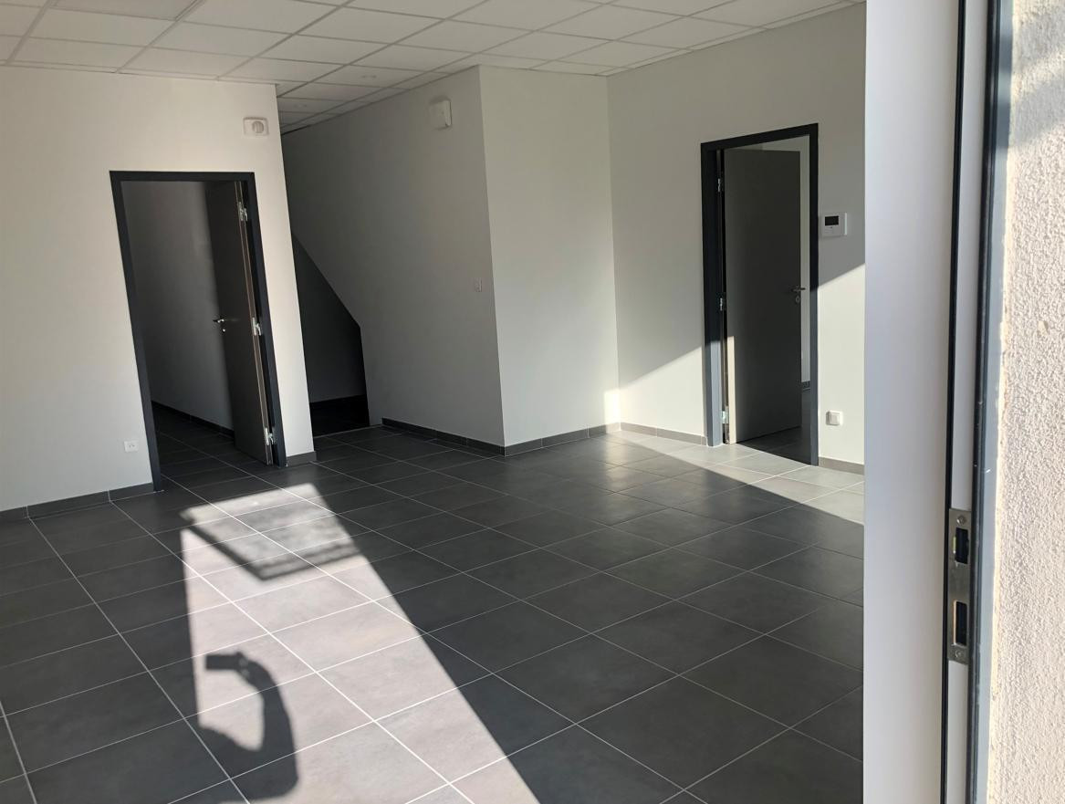 
                                                Location
                                                 À louer – Bureaux de 95 m² dans le quartiers les Sources à Avignon – Vaucluse (84)