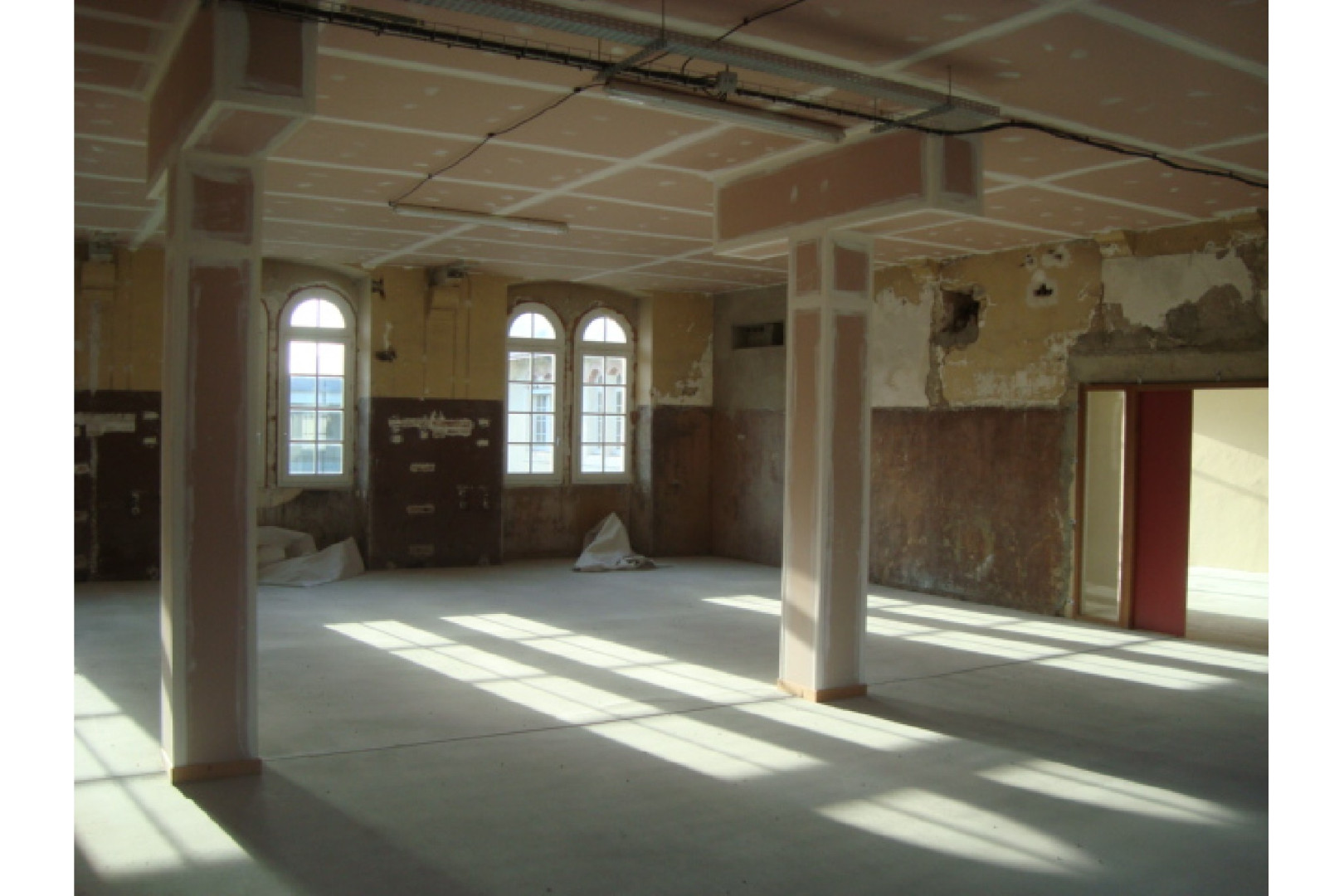 
                                                Location
                                                 À louer – Bureaux divisibles à partir de 265 m² à Châteauroux – Indre (36)