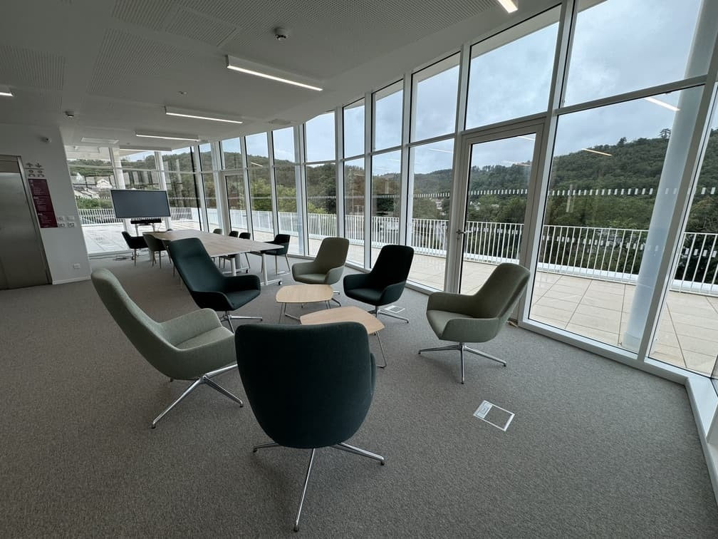 
                                                Location
                                                 À louer – Bureaux en Hôtel d'Entreprises dans le Technopôle Hub&Go à Le Creusot – Saône-et-Loire (71