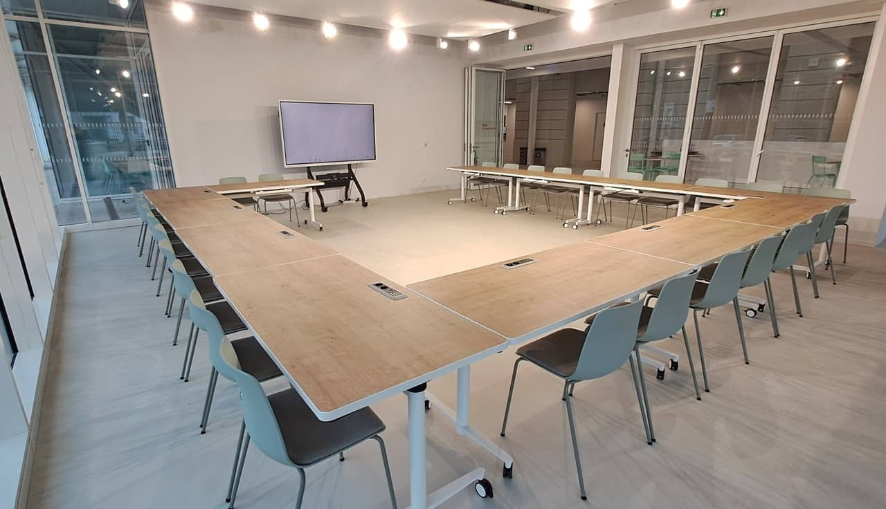 
                                                Location
                                                 À louer – Bureaux en Hôtel d'Entreprises dans le Technopôle Hub&Go à Le Creusot – Saône-et-Loire (71