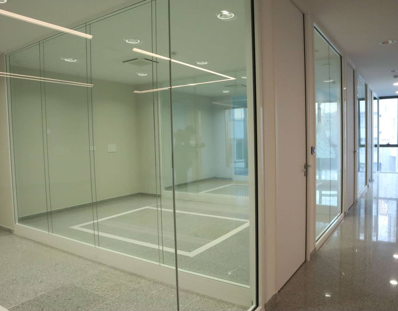 
                                                Location
                                                 À louer – Bureaux et coworking au sein d'un espace dédié aux métiers de la mode responsable à Nantes