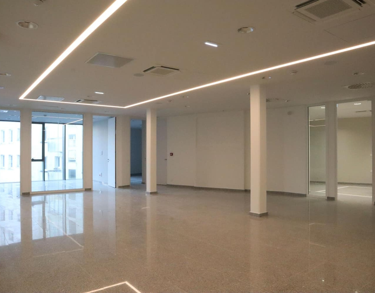 
                                                Location
                                                 À louer – Bureaux et coworking au sein d'un espace dédié aux métiers de la mode responsable à Nantes