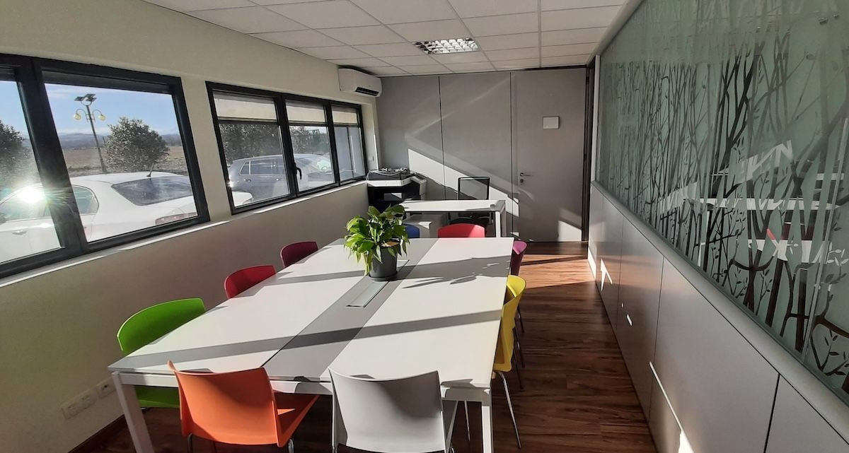 
                                                Location
                                                 À louer – Bureaux individuels ou partagés de 10 à 150 m² à Mazères – Ariège (09)