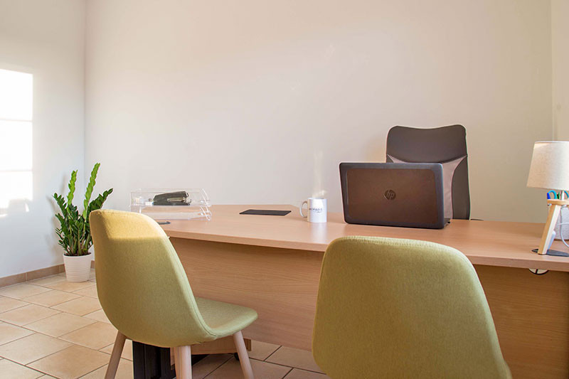 
                                                Location
                                                 À louer – bureaux non divisibles de 12 m² à L'Isle-sur-la-Sorgue à proximité d'Avignon (84)