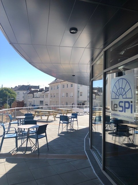 
                                                Location
                                                 À louer – Bureaux privatifs de 9 à 26 m² au sein d'un espace de coworking dédié à l'innovation numérique à Saint-Nazaire – Loire-Atlantique (44)