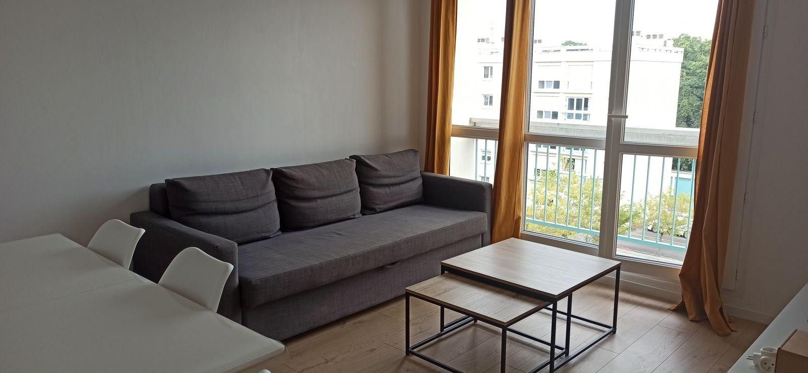 
                                                Location
                                                 A louer chambre étudiante dans colocation