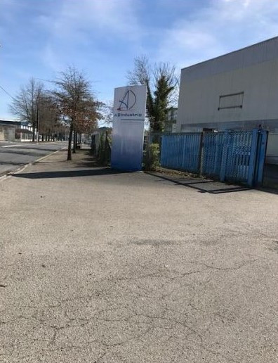 
                                                Location
                                                 À louer – Ensemble de bâtiments industriels sur un terrain de 15 468 m² à Brive-la-Gaillarde – Corrèze (19)