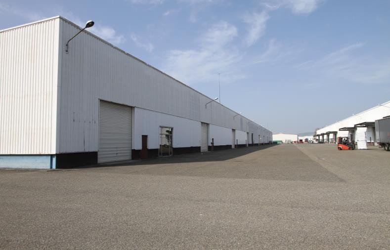 
                                                Location
                                                 À louer – Entrepôt de 1 208 m² à proximité de Rouen – Seine-Maritime (76)