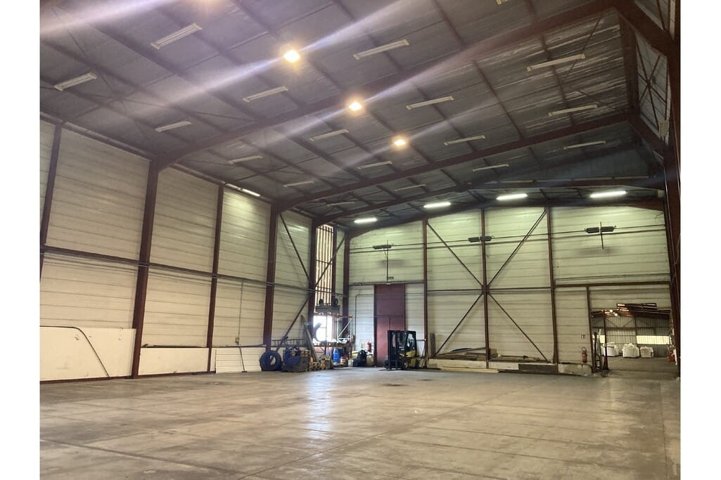
                                                Location
                                                 À louer – Entrepôt de 2 700 m² à Issoudun – Indre (36)